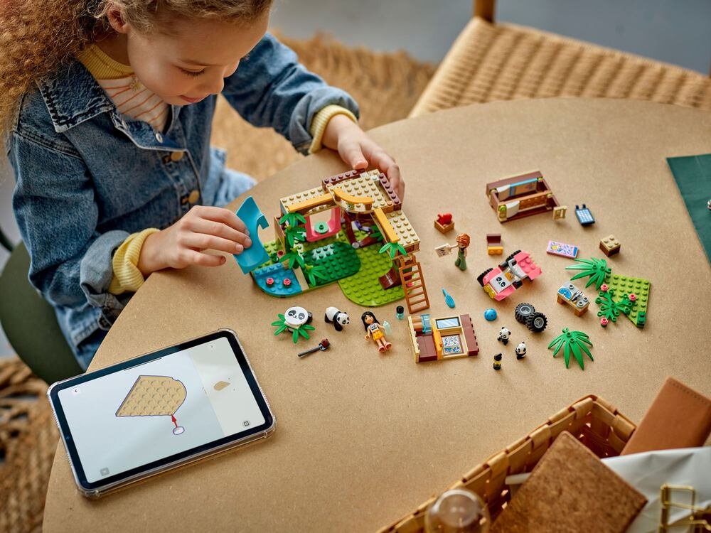 LEGO 42648 Friends Opieka nad pandami w rezerwacie zdolności manualne rozwój dziecka koordynacja umiejętności wyobraźnia