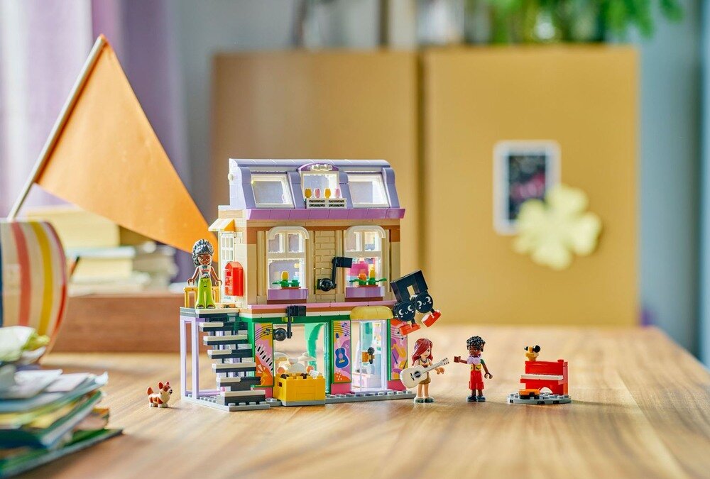 LEGO 42653 Friends Sklep muzyczny i mieszkanie kv lifestyle początek opisu sekcja nagłówkowa