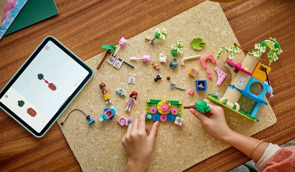LEGO 42666 Friends Kocie przyjęcie urodzinowe i domek na drzewie zdolności manualne rozwój dziecka koordynacja umiejętności wyobraźnia