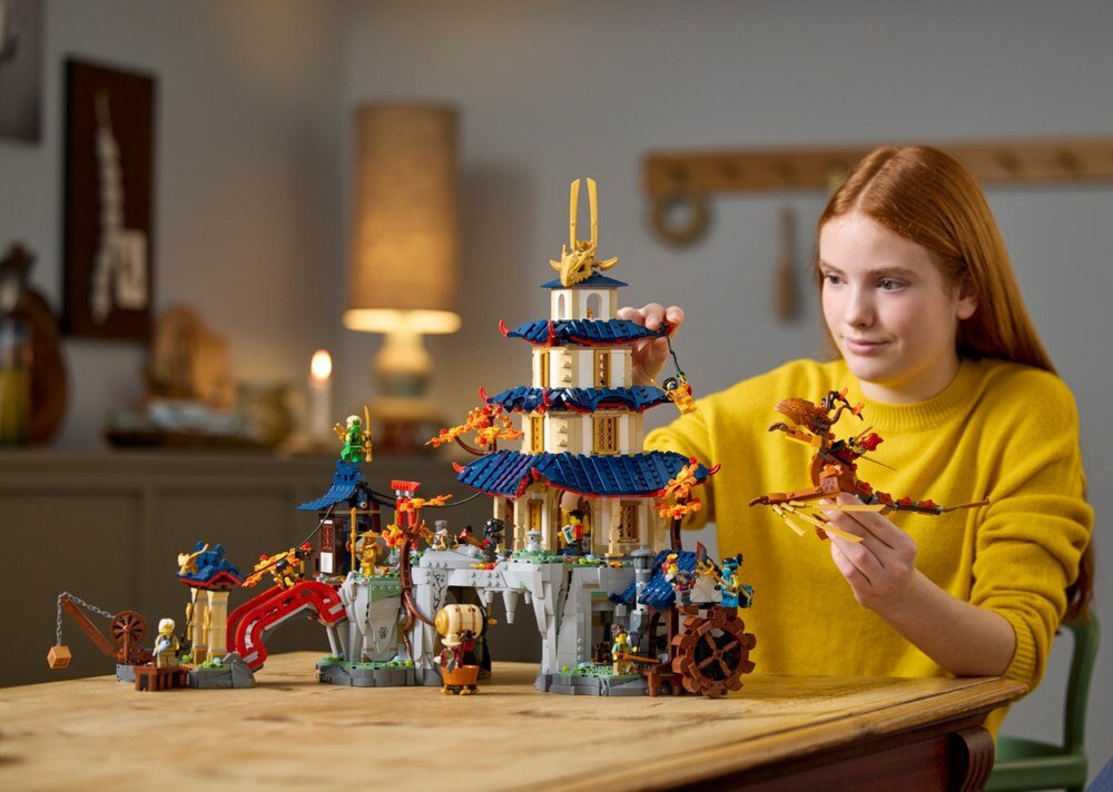 LEGO 71814 NINJAGO Turniejowe miasto ze świątynią elementy opis konstrukcji wiek NINJAGO: Powstanie Smoków