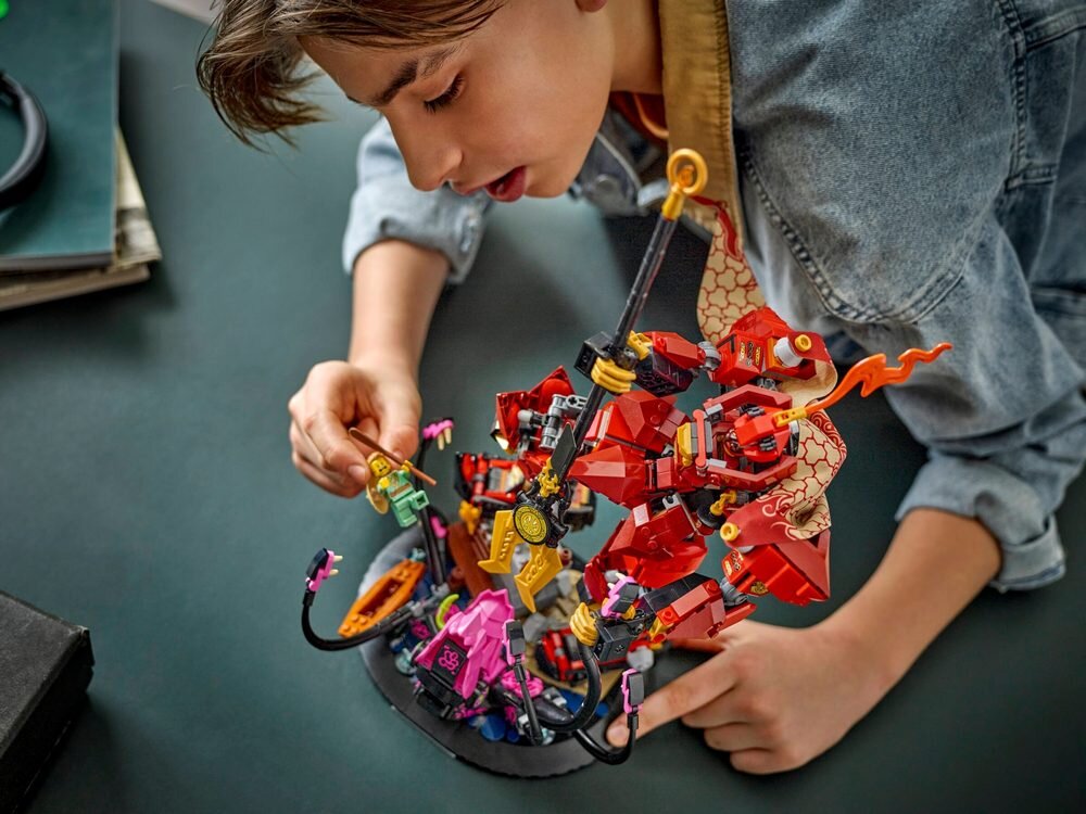 LEGO 71846 NINJAGO Mech ognistego rycerza od 14 lat scena walki