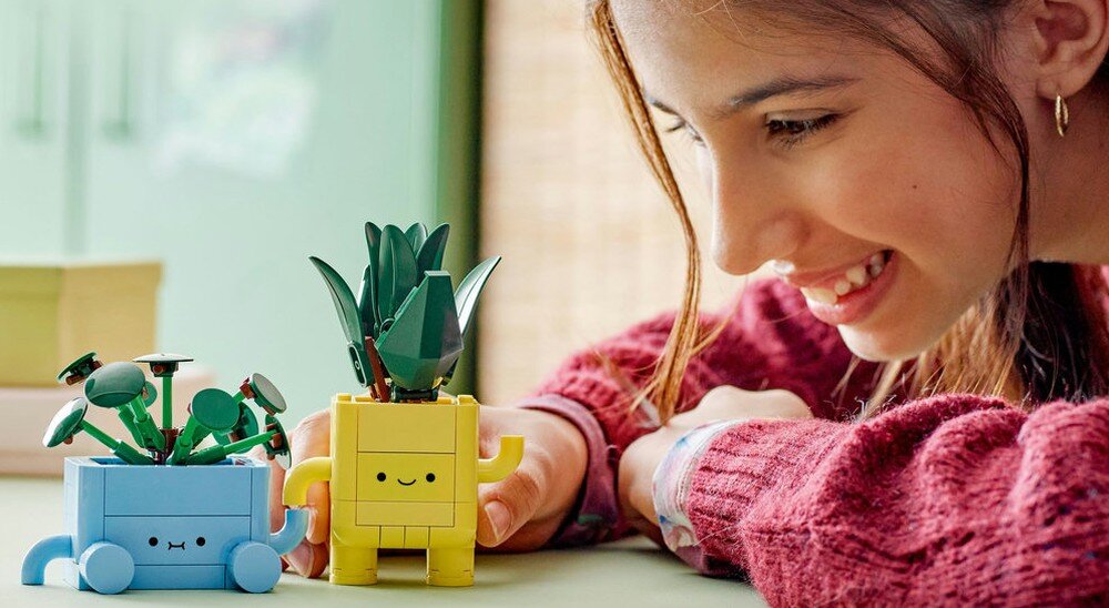 LEGO 10349 Botanicals Wesołe roślinki detale urocze doniczki