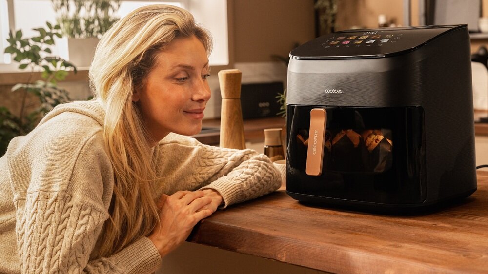 Air Fryer Frytkownica beztłuszczowa CECOTEC Cecofry&Grill Smoking 6500 3 w 1 z ukrytym grillem i wędzarnią kv początek opisu
