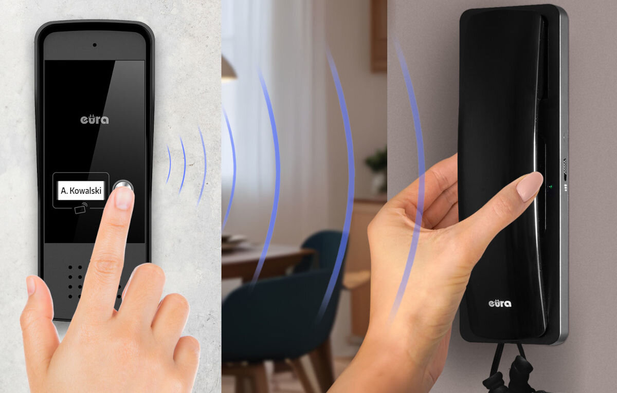 Domofon EURA ADP-25A3 Czarny, domofon, zestaw, komunikacja, funkcjonalność, Grafika działania domofonu Eura z czytnikiem RFID – palec naciska podświetlany przycisk przy nazwisku „A. Kowalski”, a po prawej ręka podnosi Czarny unifon, co symbolizują niebieskie fale połączenia audio.