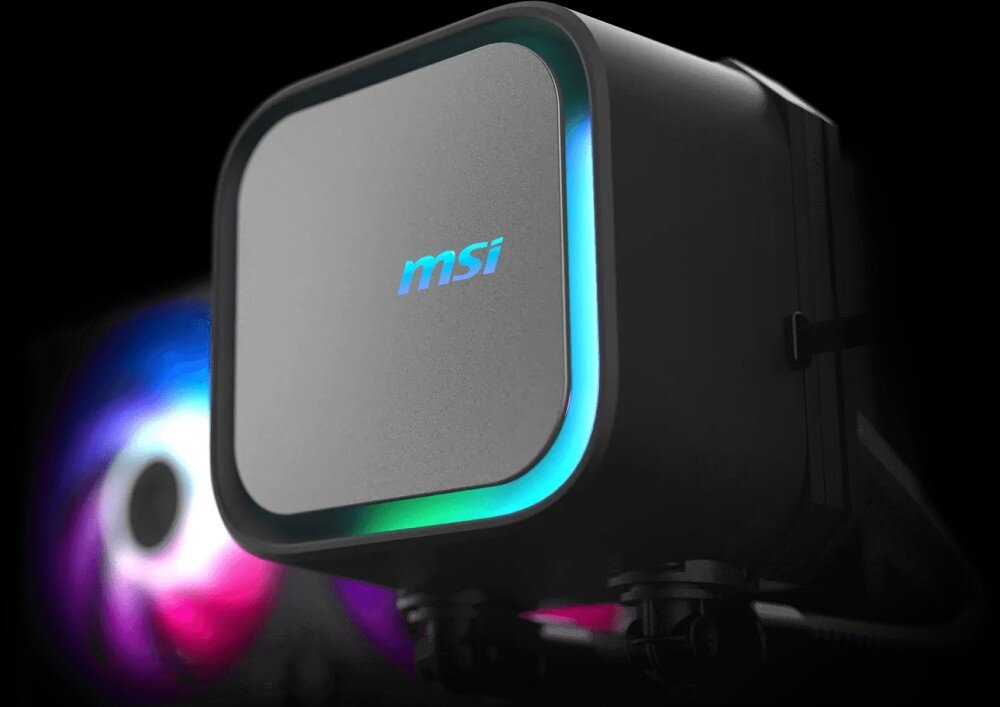 Komputer MAD DOG Powered by MSI PANO-A03WR32WH Blok wodny systemu chłodzenia zamontowany na procesorze. Ma podświetlenie RGB wokół krawędzi, chłodzenie wodne procesora, chłodnica, pompa