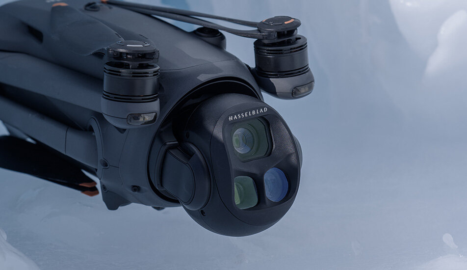 Dron DJI Mavic 4 Pro kadr na kamery