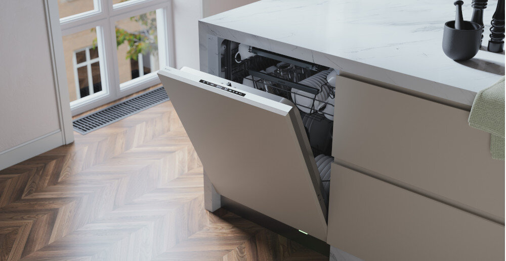 ZMYWARKA ASKO DFI544H/1 lifestyle kuchnia zabudowa jasne szafki dekoracje kuchenne zmywarka otwarta pusta bez załadunku