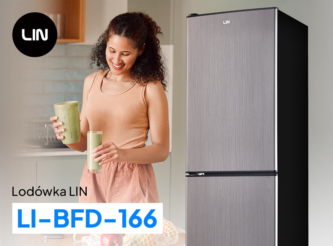 LODÓWKA LIN LI-BFD166 GRAFITOWA lifestyle kobieta lodówka zamknięta kubki w dłoniach model marka