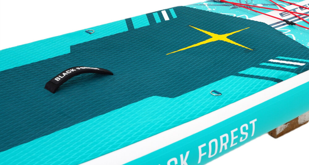 Deska SUP EXTRALINK SUP-2015 335 x 81 x 15 cm zbliżenie na pokład pokład białe tło pokryty pianką EVA o właściwościach antypoślizgowych odpowiednia przyczepność stóp zwiększa bezpieczeństwo stabilne podparcie