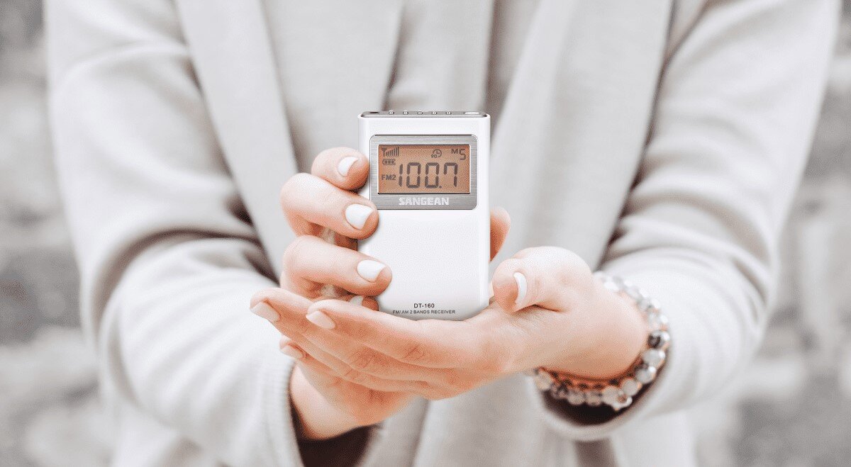 SANGEAN DT-160 radio DBB wzmacnianie basów stereo mono, radio trzymane w dwóch rękach