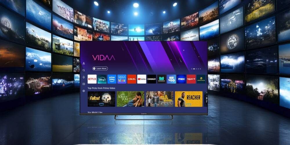 Telewizor MANTA 50LUV125E SMART VIDAA streaming aplikacje płynne działanie, telewizor od frontu stojący na podłodze