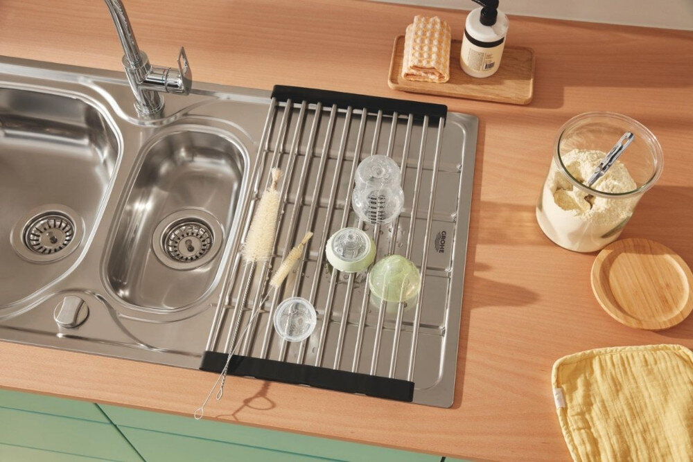 OCIEKACZ NA NACZYNIA GROHE lifestyle zlewozmywak suszenie blat akcesoria kuchenne naczynia wizualizacja Szczotkowane złoto wygoda szybsze suszenie