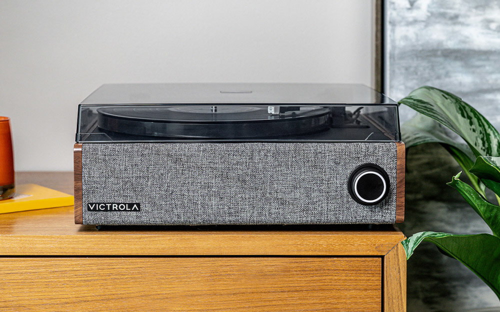 Gramofon VICTROLA VTA-78 - Prywatność i wyjścia, gramofon stojący na komodzie
