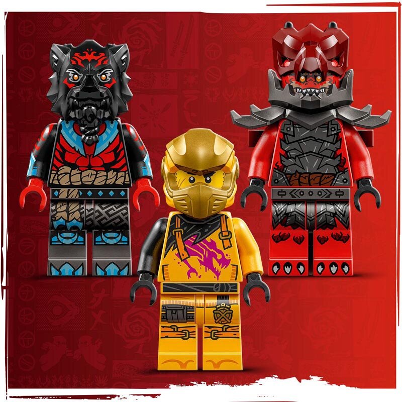 Trzy minifigurki NINJAGO®