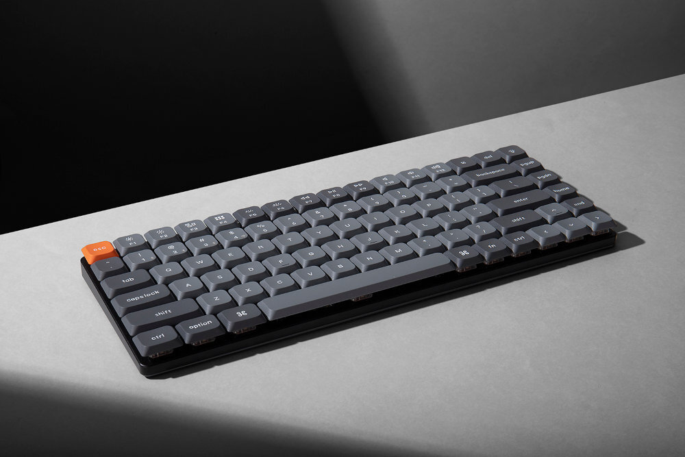 KEYCHRON K3 Max Solidna konstrukcja odporność 306 x 116 x 22 mm 965 g 525 g
