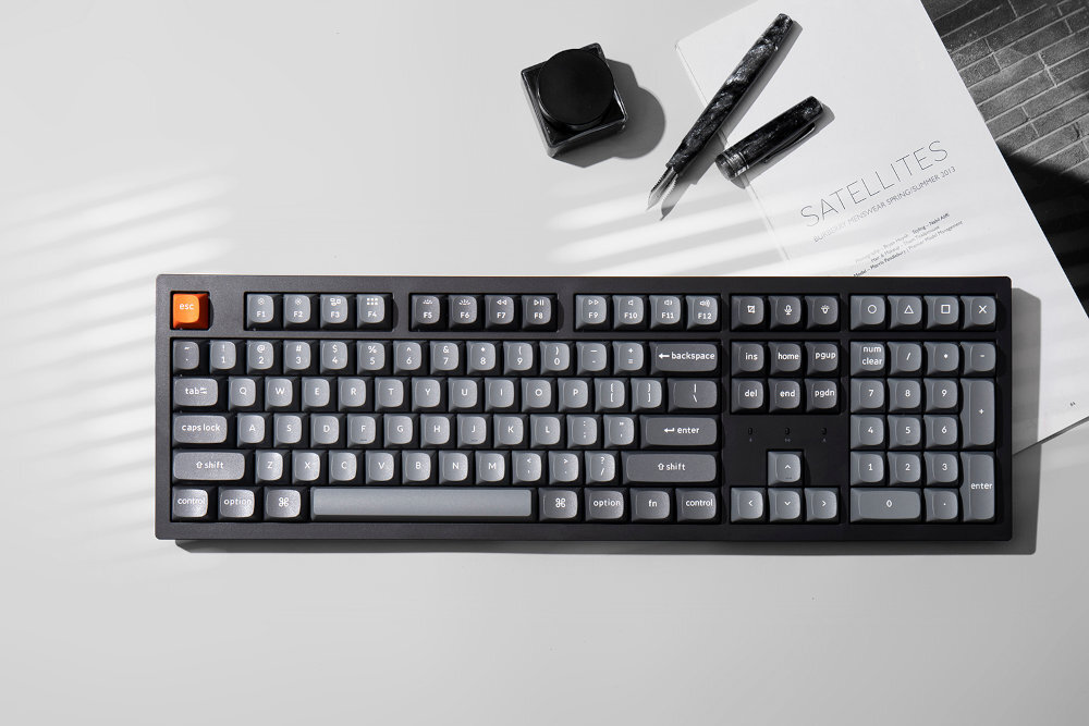 KEYCHRON K10 Max hot-swap wymianę przełączników bez lutowania dopasować klawiaturę do swoich potrzeb