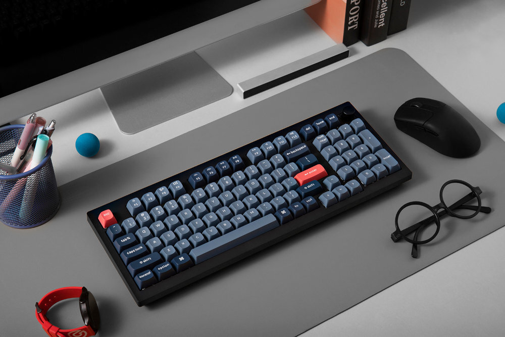 KEYCHRON V5M architekturze QMK/VIA niestandardowe skróty przypisywać makra Keychron Launcher dodatkowego oprogramowania macOS Windows mikrokontroler ARM 256 KB pamięci Flash częstotliwością odświeżania 1000 Hz