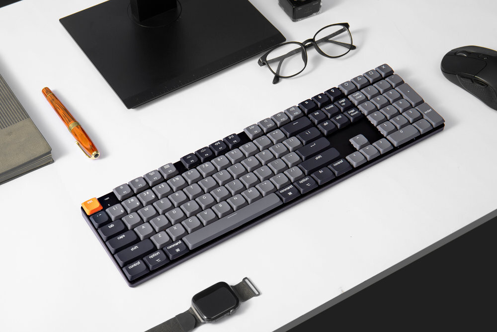 KEYCHRON K5 Podświetlenie RGB 22 efektami pracy lub grania koloru, jasności szybkości animacji