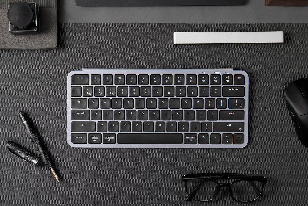 Keychron B1 Pro Solidna konstrukcja odporność 296 x 130 x 5,2 mm 425 g
