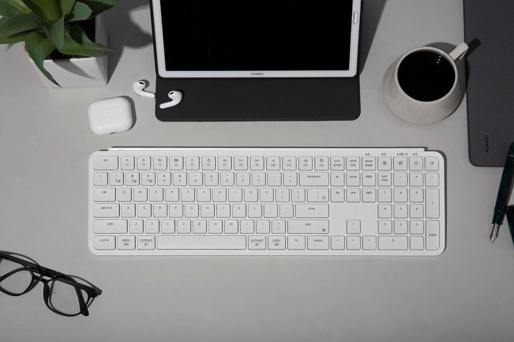 Keychron B6 Pro Solidna konstrukcja odporność 429 x 130 x 5,2 mm 623 g