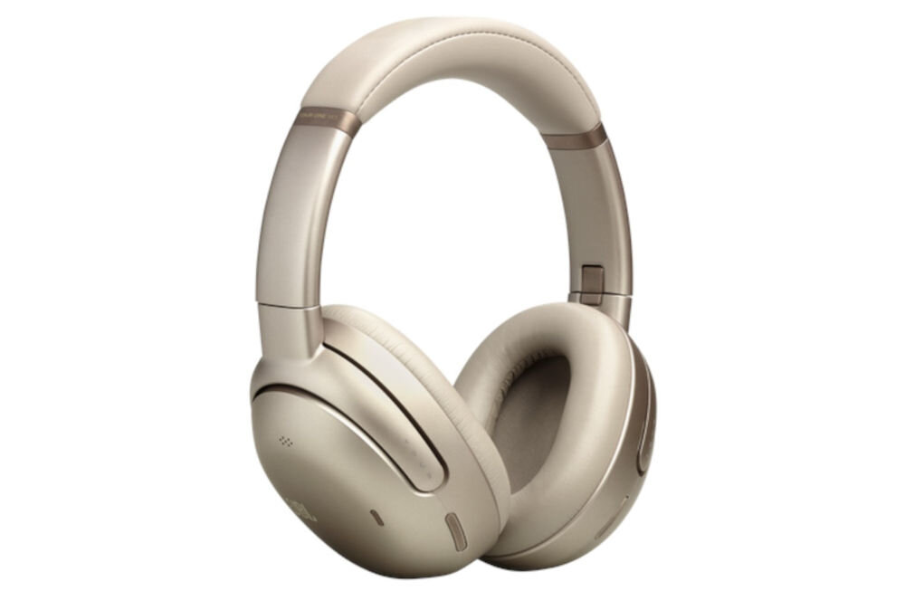 Słuchawki nauszne JBL TOUR ONE M3 - Kontrola z aplikacji JBL, JBL Headphones, Personi-Fi 3.0, 12-pasmowy korektor, tryby ambient, słuchawki na białym tle