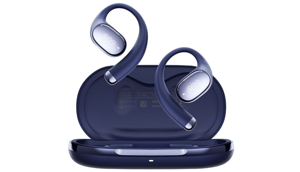 Słuchawki powietrzne QCY Crossky R70 Adaptive Volume Control regulacja głośności, słuchawki z etui ładującym od frontu na białym tle