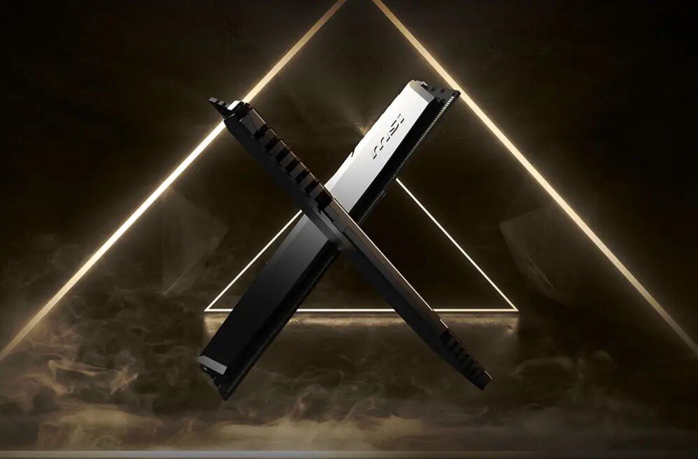 Komputer MSI MEG Vision X AI 2NVZ9-003EU Dwa moduły pamięci RAM ustawione na krzyż na tle złotego trójkąta i dymu, pamięć RAM, rozbudowa