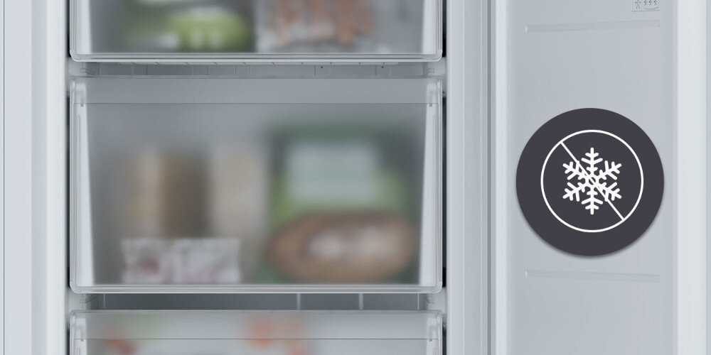 ZAMRAŻARKA CANDY CNUQ2L58EWH wizualizacja ikona szuflady szron produkty mrożonki Mniej szronu w zamrażarce Technologia Low Frost komfort przechowywania