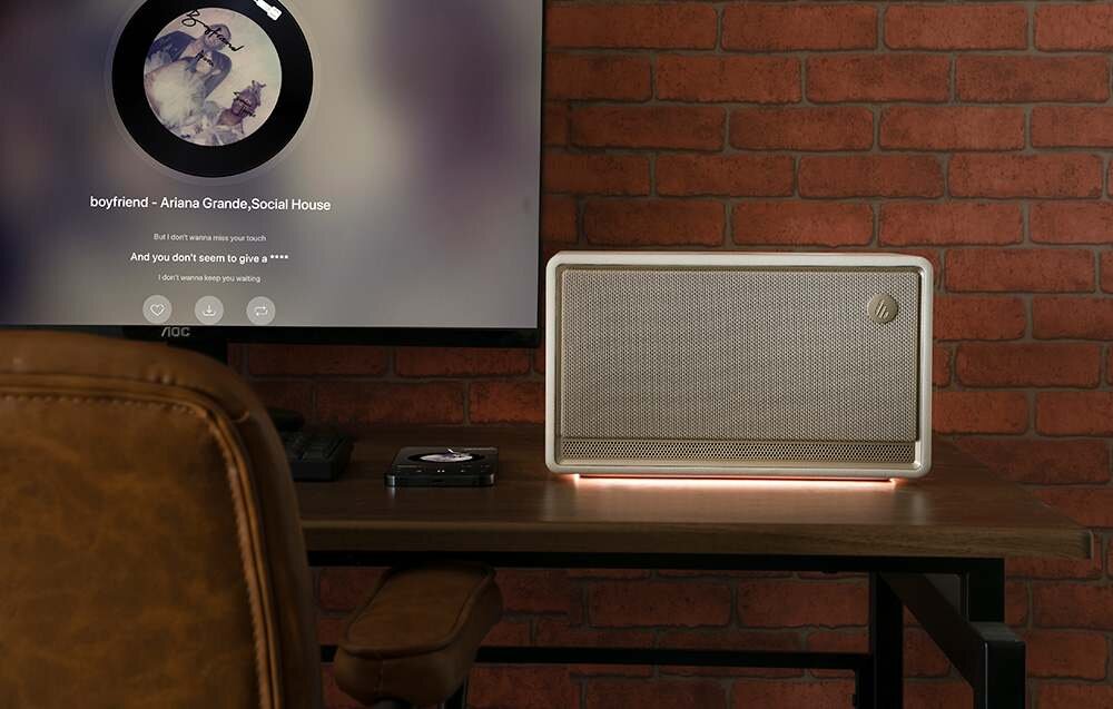 Głośnik mobilny EDIFIER ES300 DSP zwrotnica dwudrożna MDF 15mm, głośnik stojący na stoliku w pomieszczeniu