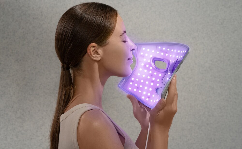 Maska LED NANOLEAF LED Therapy Mask światło LED, bezinwazyjne działanie, bezpieczne i komfortowe zabiegi, wbudowany timer, ochrona skóry