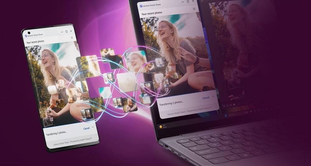 Laptop Lenovo Yoga Slim 7 z funkcją Smart Share – synchronizacja zdjęć między smartfonem a komputerem, widoczne okna aplikacji Lenovo Smart Share z transferem dwóch zdjęć, na fioletowym tle z efektami świetlnymi. - Intel Unison i Smart Share