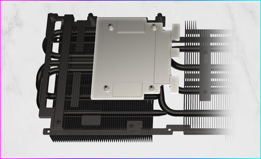 Karta graficzna MSI GeForce RTX 5060 Ti Gaming Trio OC White 16GB Niklowana podstawa chłodzenia przykręcona do układu rurek i żeberek radiatora w ujęciu z góry, miedziana podstawa, ciepłowody