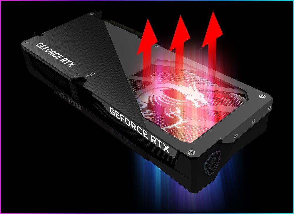 Karta graficzna MSI GeForce RTX 5070 Ti Gaming Trio OC 16GB Backplate z oknem nad radiatorem i trzema czerwonymi strzałkami skierowanymi w górę symbolizującymi kierunek przepływu ciepła, metalowy backplate, otwory wentylacyjne