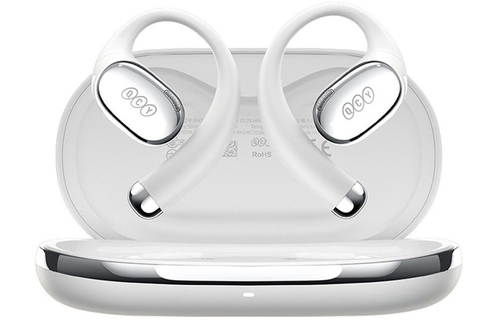 Słuchawki powietrzne QCY Crossky R70 czas pracy 52 godziny etui ładujące, słuchawki z etui ładującym od frontu na białym tle
