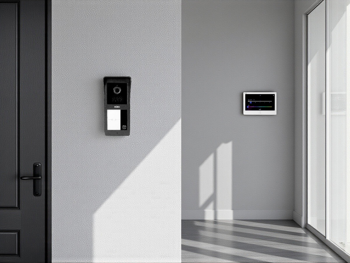 Wideodomofon EURA VDP-49A3-2TY Biały, monitoring, ochrona, Bezpieczne, otwieranie, Wideodomofon EURA zamontowany na ścianie przy wejściu i monitor montowany wewnątrz.