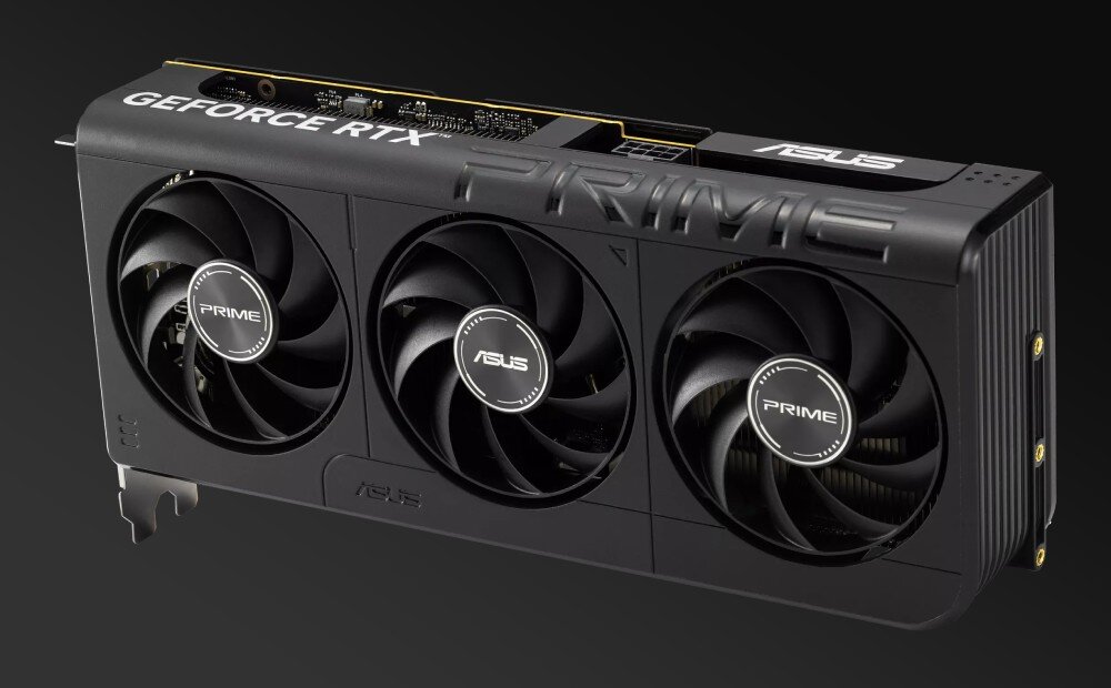 ASUS Prime GeForce RTX 5060 OC Edition 8GB Trzy czarne wentylatory Axial-tech z logo ASUS Prime na obudowie karty graficznej, widoczne żebrowanie na boku oraz oznaczenie GeForce RTX