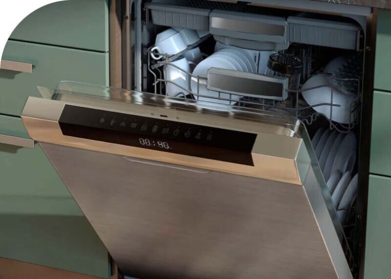 Otwarta zmywarka z widocznymi naczyniami w środku. Na panelu sterowania wyświetla się czas 00:30 oraz ikony programów.