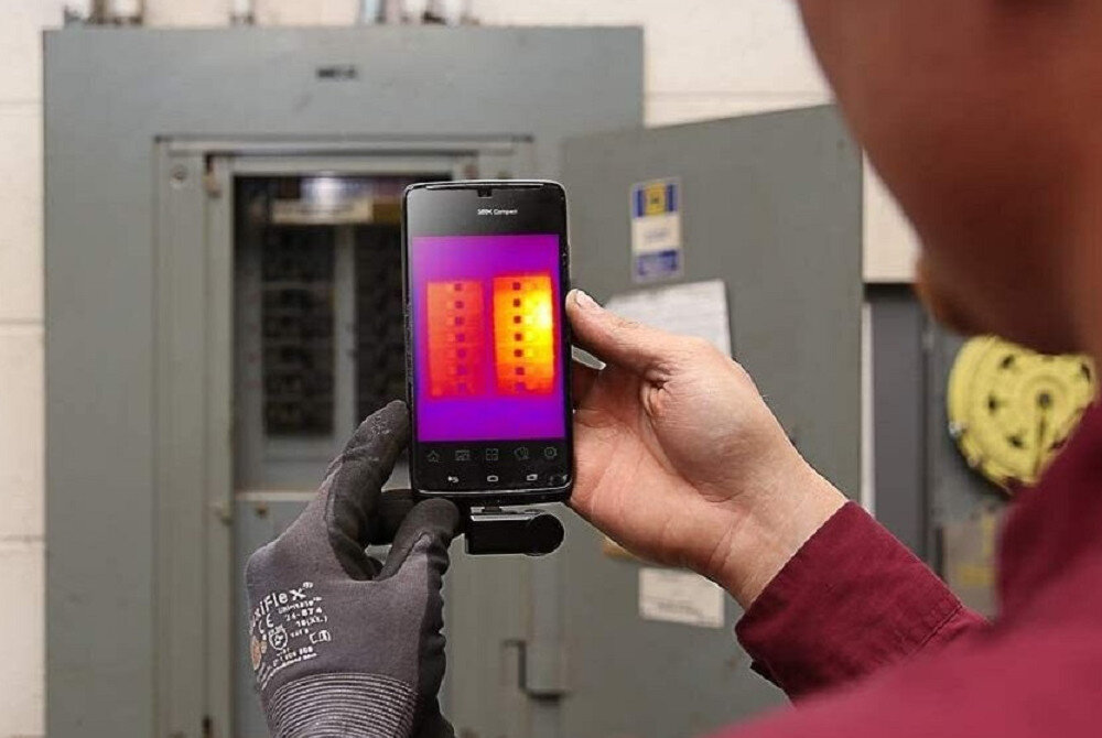 Kamera termowizyjna SEEK THERMAL CompactPRO XR kompatybilność przeznaczenie system złącze zasilanie aplikacja formaty pliki