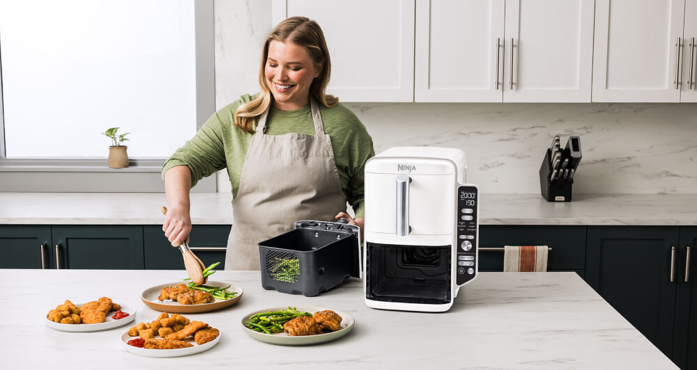 AIR FRYER NINJA NINJA SL400EUWH (DOUBLESTACK XL) (BIAŁY) dwie szuflady smukła dla dużych rodzin na przyjęcia 4,75 l szuflady dla nawet 8 osób wysokość 38,5 cm zmieści się pod szafkami