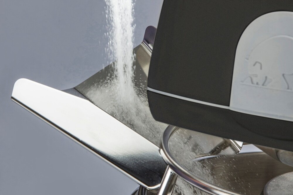 Robot planetarny Witt Varimixer TEDDY Glossy Black obudowa miksera, łatwe utrzymanie czystości