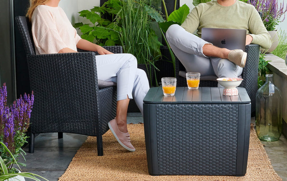 Fotel ALLIBERT Iowa 215520 stelaż wysoka odporność na skrajne warunki atmosferyczne zabezpieczyć poduszki przed wilgocią i opadami