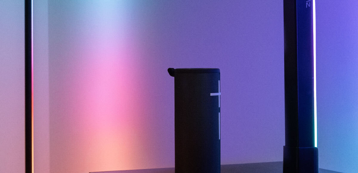 Lampa WIZ Bar 929004732301 Wi-Fi , Wbudowane tryby dynamiczne, 4 obrazki w 1, telewizory emitują różne kolory