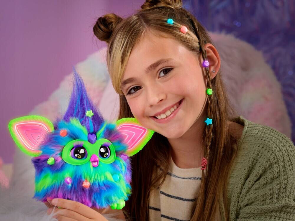 Maskotka HASBRO Furby F8901120 opieka koraliki