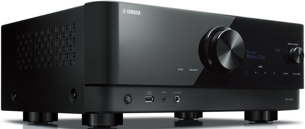 Zestaw stereo YAMAHA RX-V6A + INDIANA LINE Tesi 6 MusicCast Multiroom Powered Zone 2, amplituner po skosie na białym tle