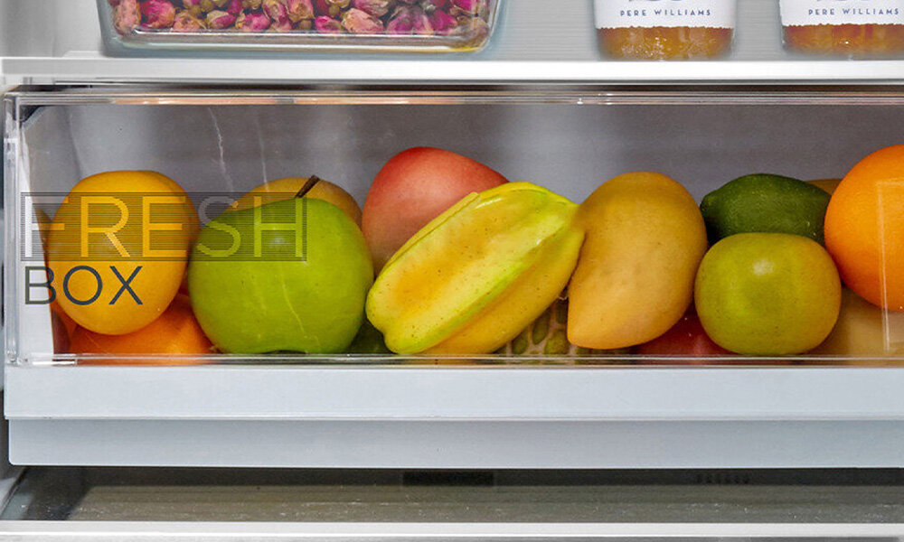 LODÓWKA MIDEA MDRS619FIE45 W szufladzie opisanej jako FRESH BOX ułożono różne owoce, w tym jabłka, mango i karambolę. Zawartość prezentuje się kolorowo i zachęcająco 2–8°C +2–8°C -18°C zamrażarka chłodziarka