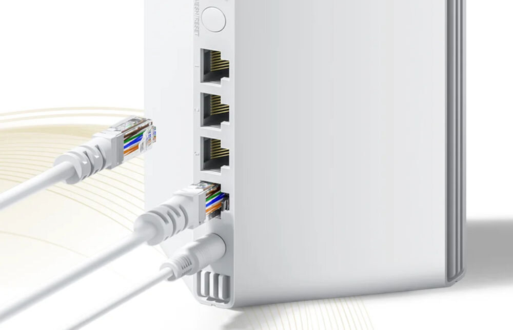 Router XIAOMI Mesh System AX3000 NE 2.4 / 5 GHz (DualBand), Wi-Fi Mesh (3 szt.) prezentacja podłączania kabli RJ-45 do routera podłączony już jest kabel zasilania białe tło z beżowymi okrągłymi elementami 4 porty Ethernet Gigabit agregacja LAN wykrywanie sieci WAN/LAN stabilność szybkość