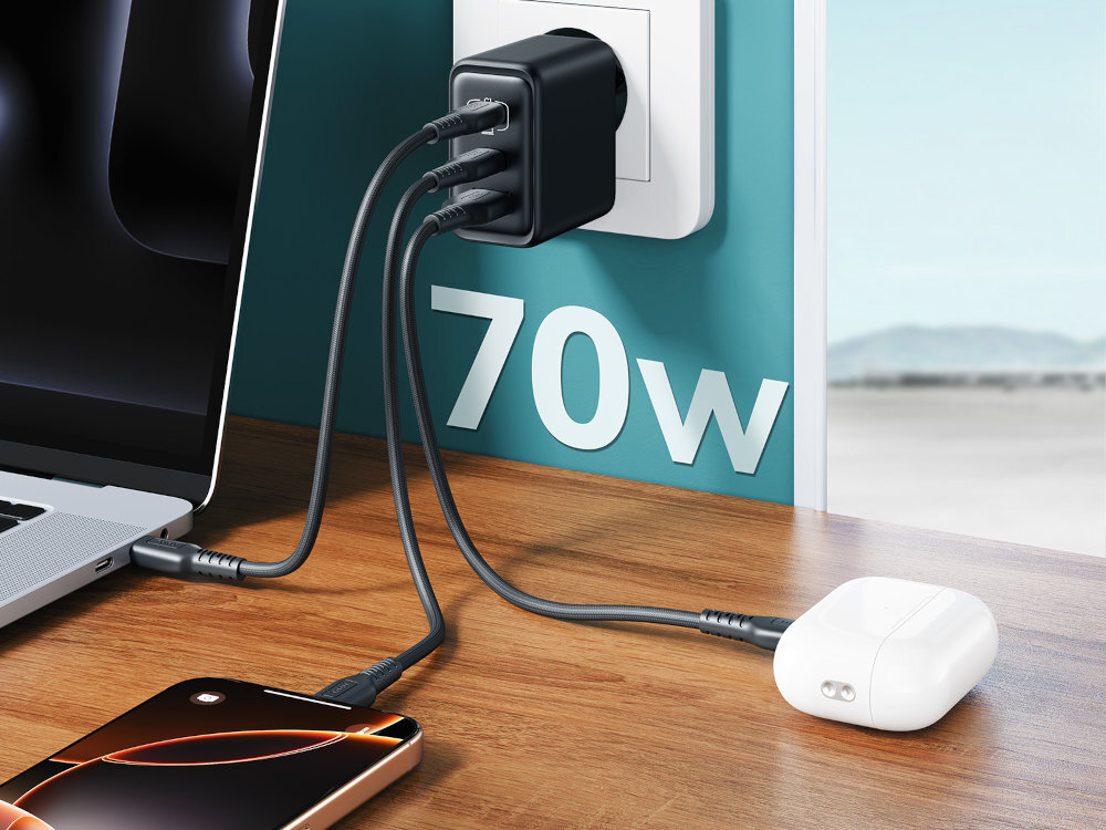 INIU Leopard Charger 70 W - ładowarka z podłączonymi trzema urządzeniami - laptop, słuchawki, smartfon