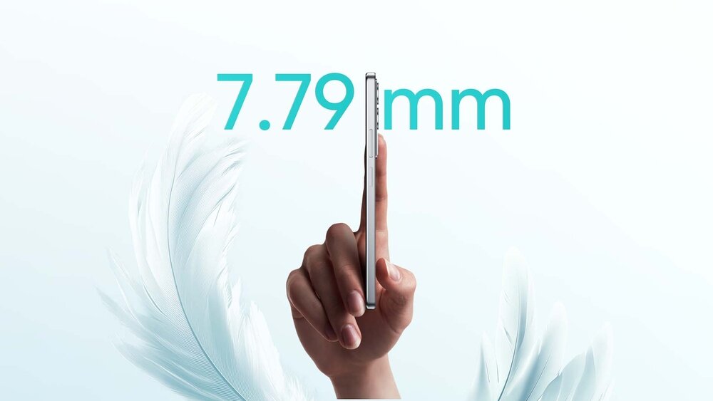 Smartfon REALME C71 w dłoni  7,79 mm grubości Ekran 6.67” HD+  