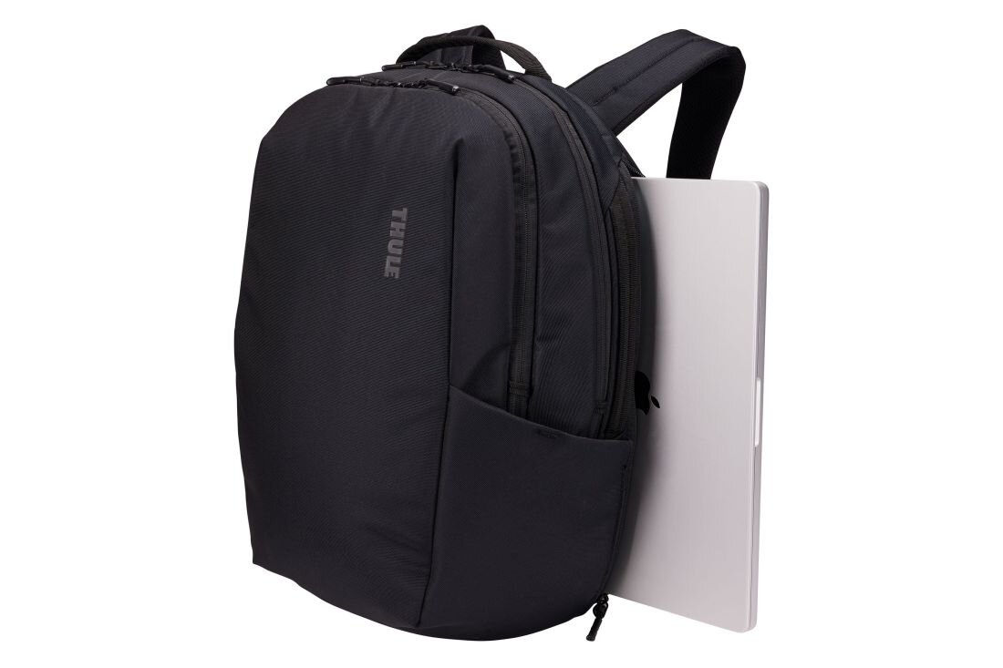 Plecak Thule Subterra 2 27L mieści laptop w bocznej przegrodzie podczas transportu sprzętu do pracy mobilnej - BOCZNY DOSTĘP DO LAPTOPA 