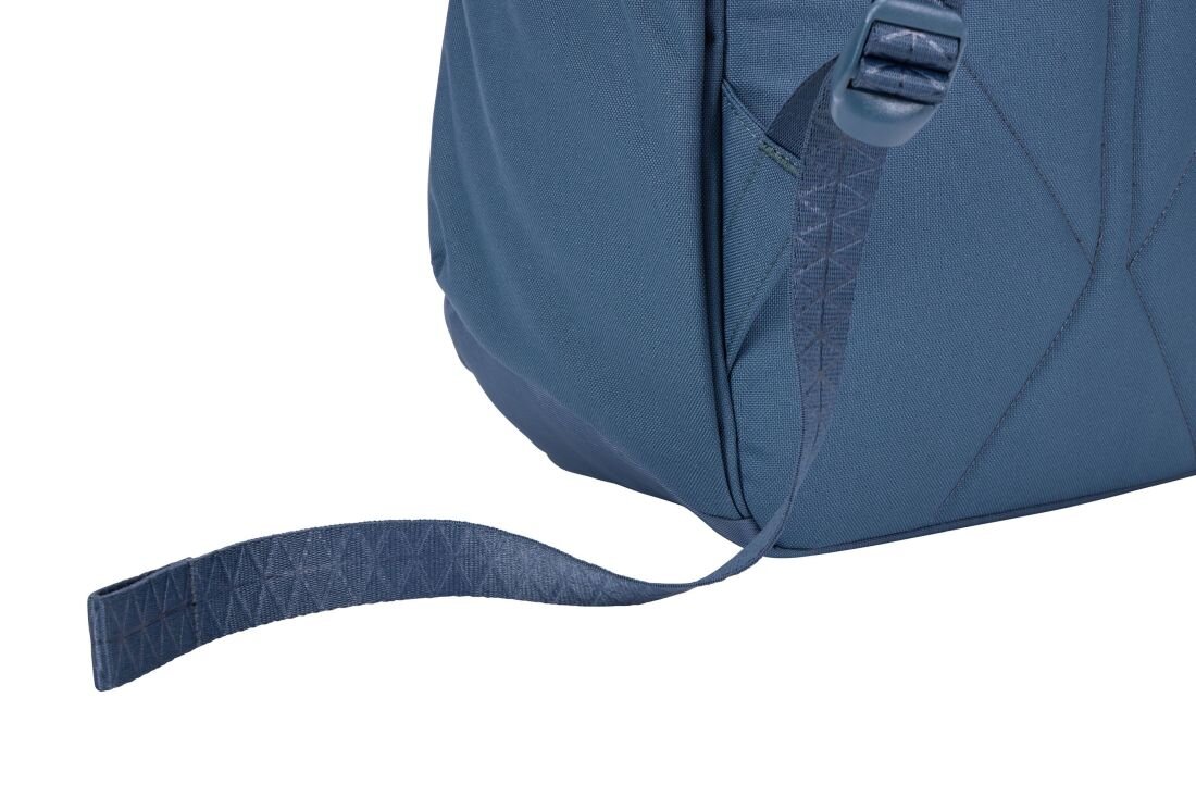 Plecak Thule Gauntlet Sleeve pokazuje regulowany pasek naramienny i wzmocnione szwy w detalu konstrukcyjnym produktu 
